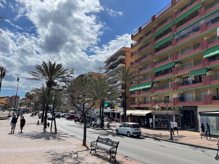 Apartamento Primera Linea Playa-Youtripmalaga Fuengirola Εξωτερικό φωτογραφία