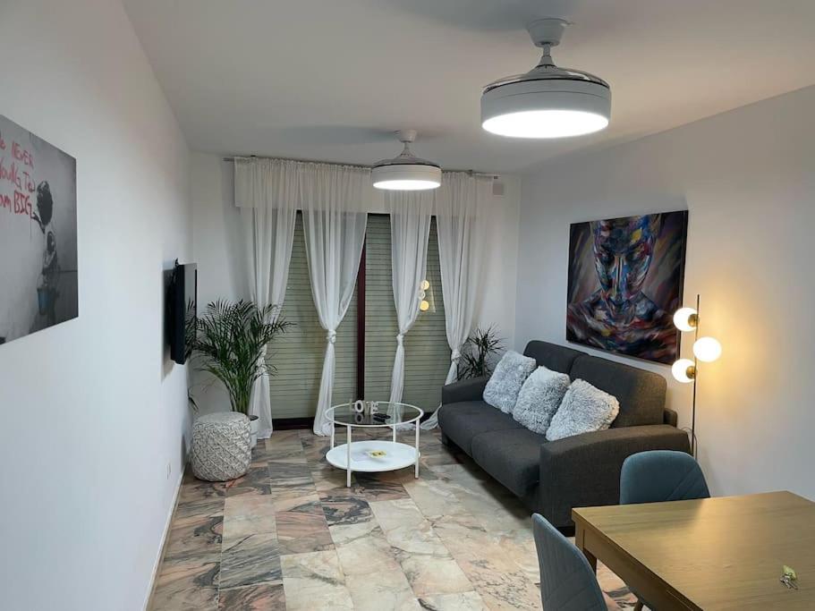 Apartamento Primera Linea Playa-Youtripmalaga Fuengirola Εξωτερικό φωτογραφία